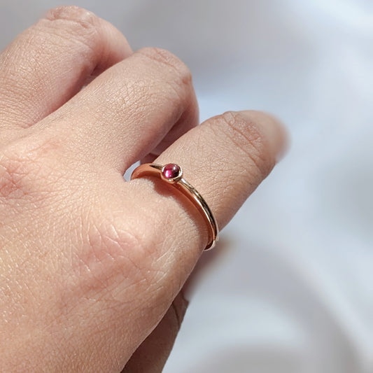 [MRGA01] Garnet Rose Gold Plated Silver Ring 石榴石玫瑰金色銀戒指