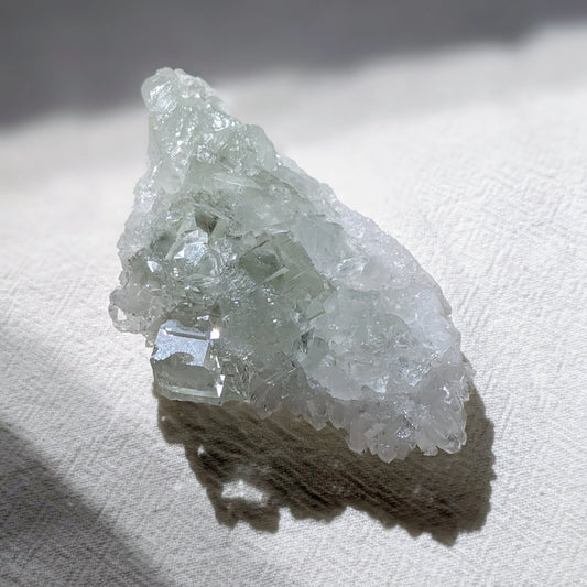 [FL09] Green Glass Fluorite with Quartz 香花嶺玻璃體綠螢石