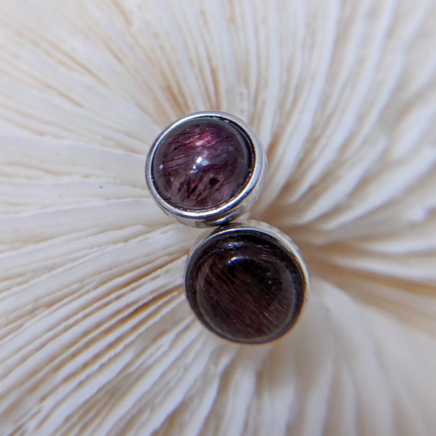[MESS01] Super Seven silver earring 紅黑髮絲超七銀耳釘