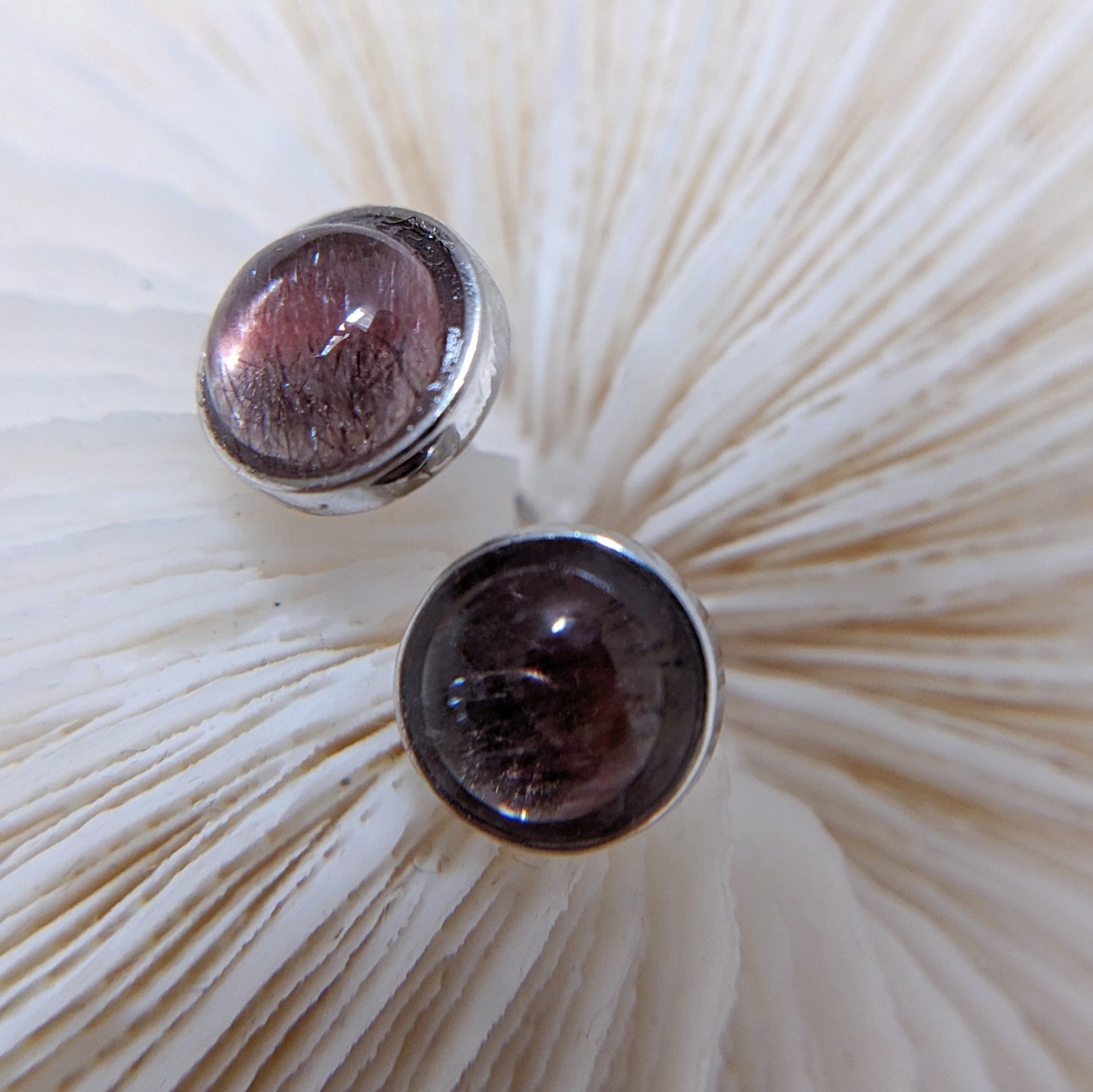 [MESS02] Super Seven silver earring 紅黑髮絲超七銀耳釘