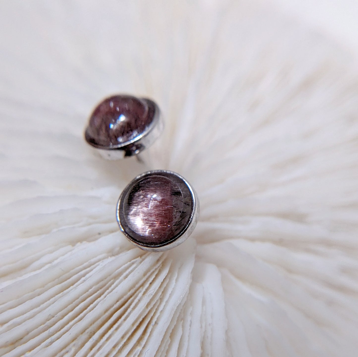 [MESS02] Super Seven silver earring 紅黑髮絲超七銀耳釘