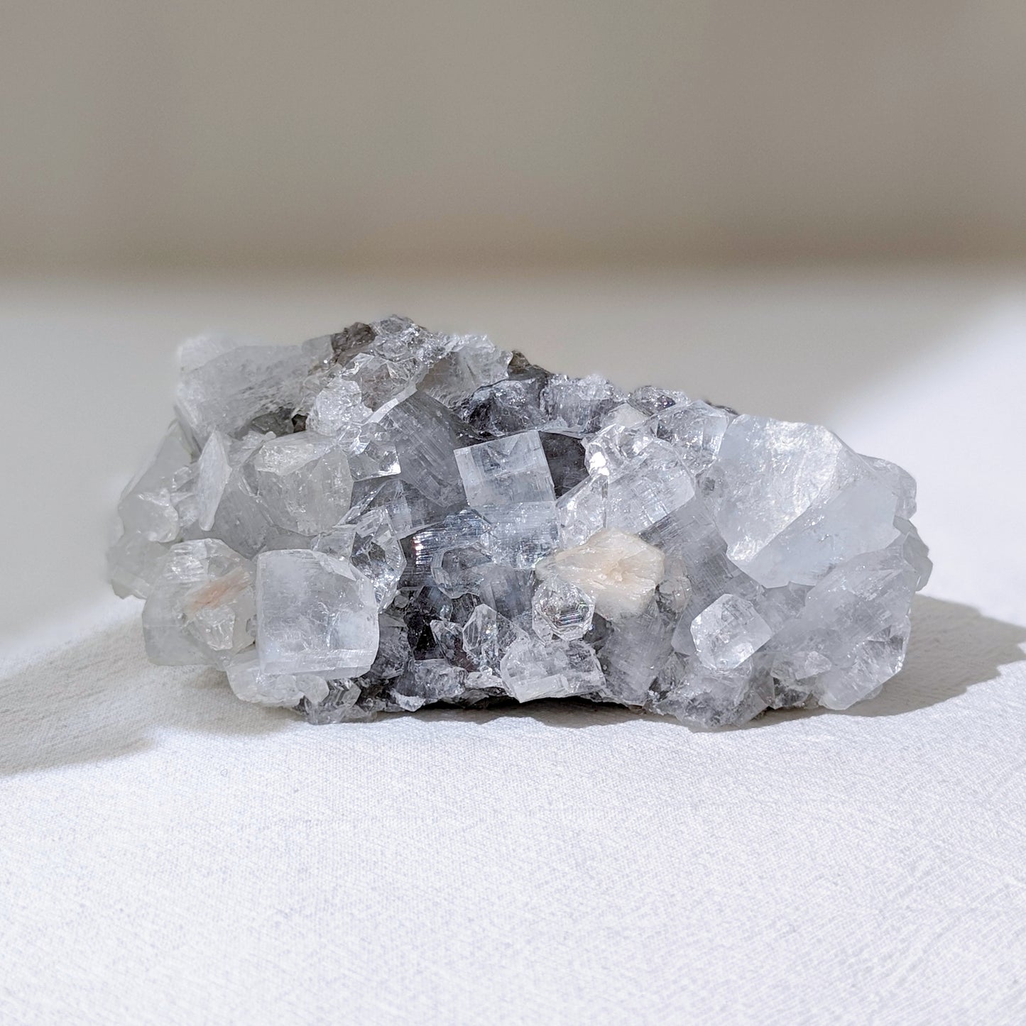 [AP08] Apophyllite with Chalcedony 灰鑽石魚眼瑪瑙共生