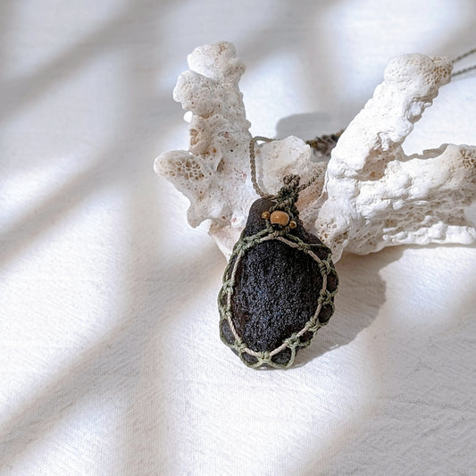 [MMTK01] Agni Manitite Pendant Macrame Long Necklace 黑火山石吊咀編織長頸鍊