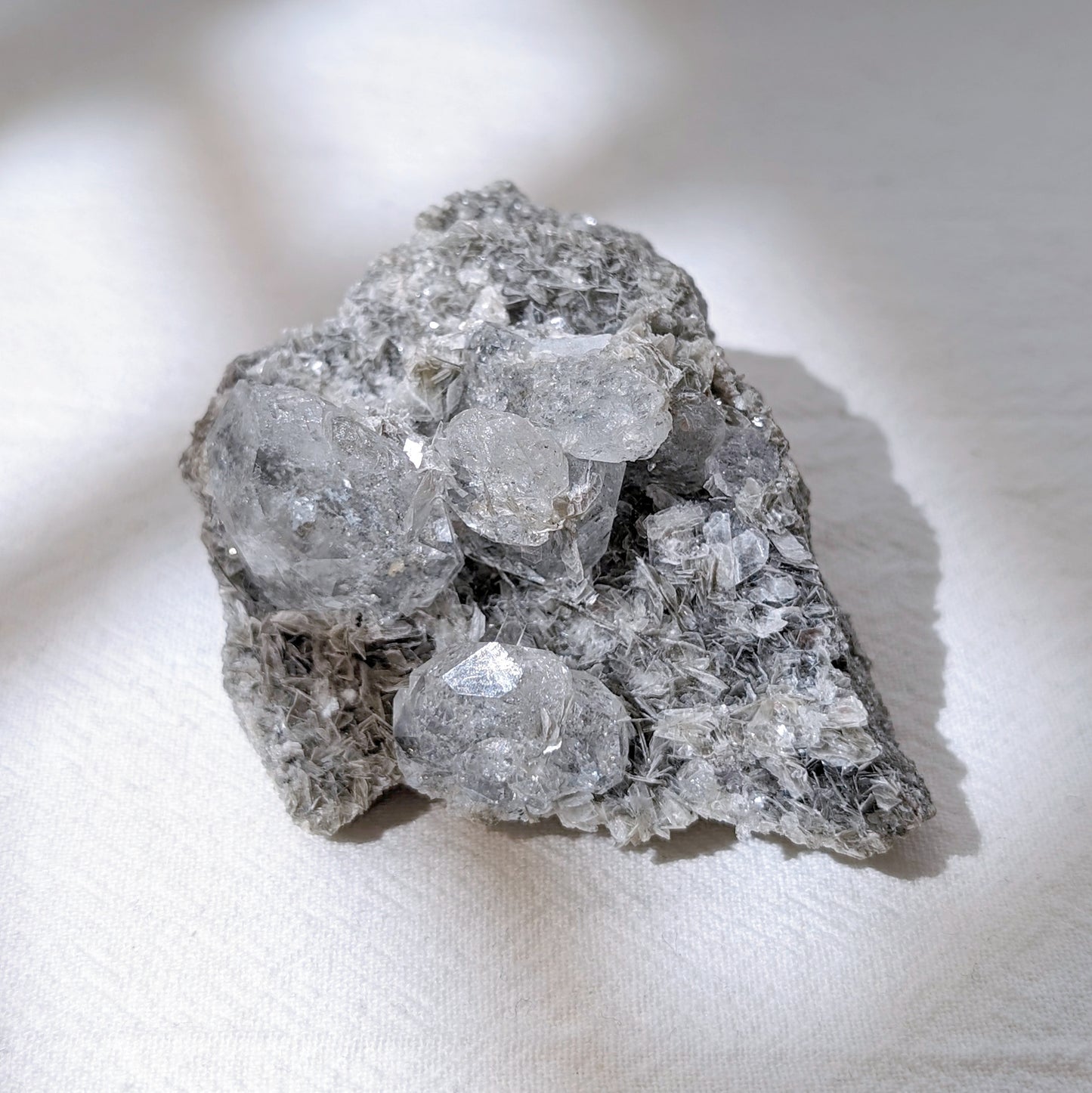 [AQ08] Aquamarine with Silver Mica 雪寶頂海藍寶銀雲母