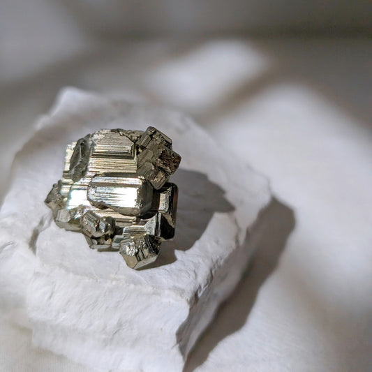 [PY23] Pyrite, Peru