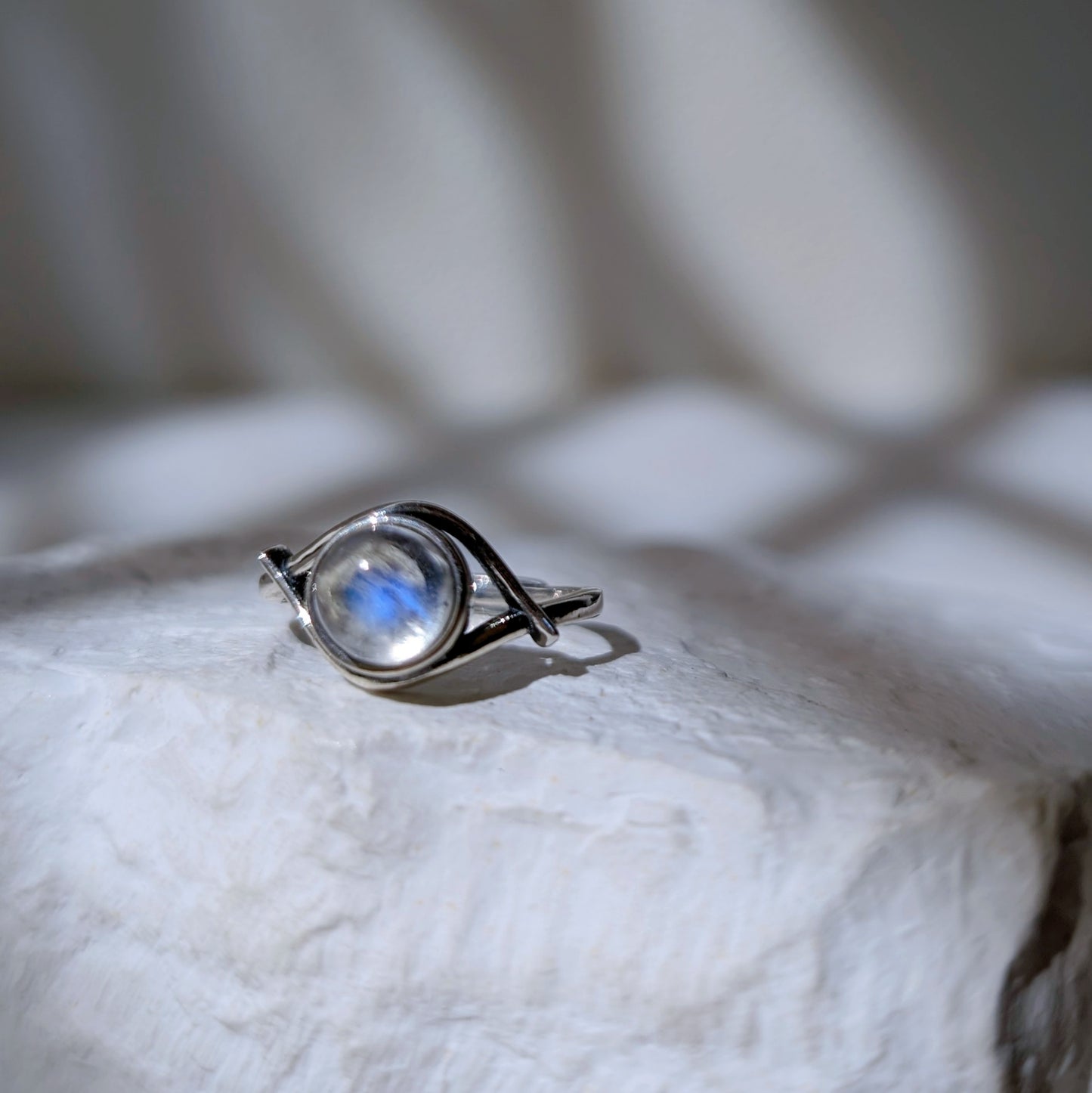 [MRMO02] Moonstone Silver Ring 月亮石銀戒指