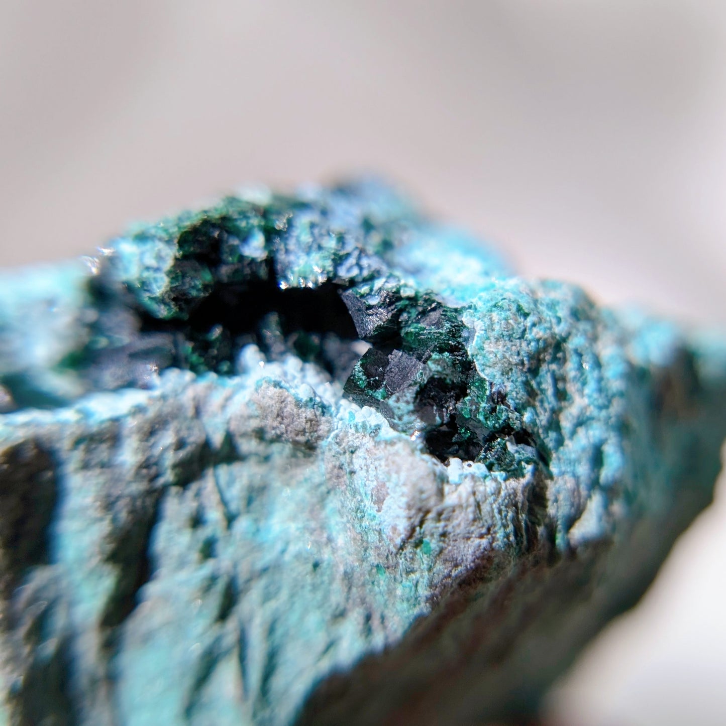 [CY06] Druzy Chrysocolla Malachite and Dioptase, Congo 孔雀礦矽孔雀石翠黃銅礦水晶共生