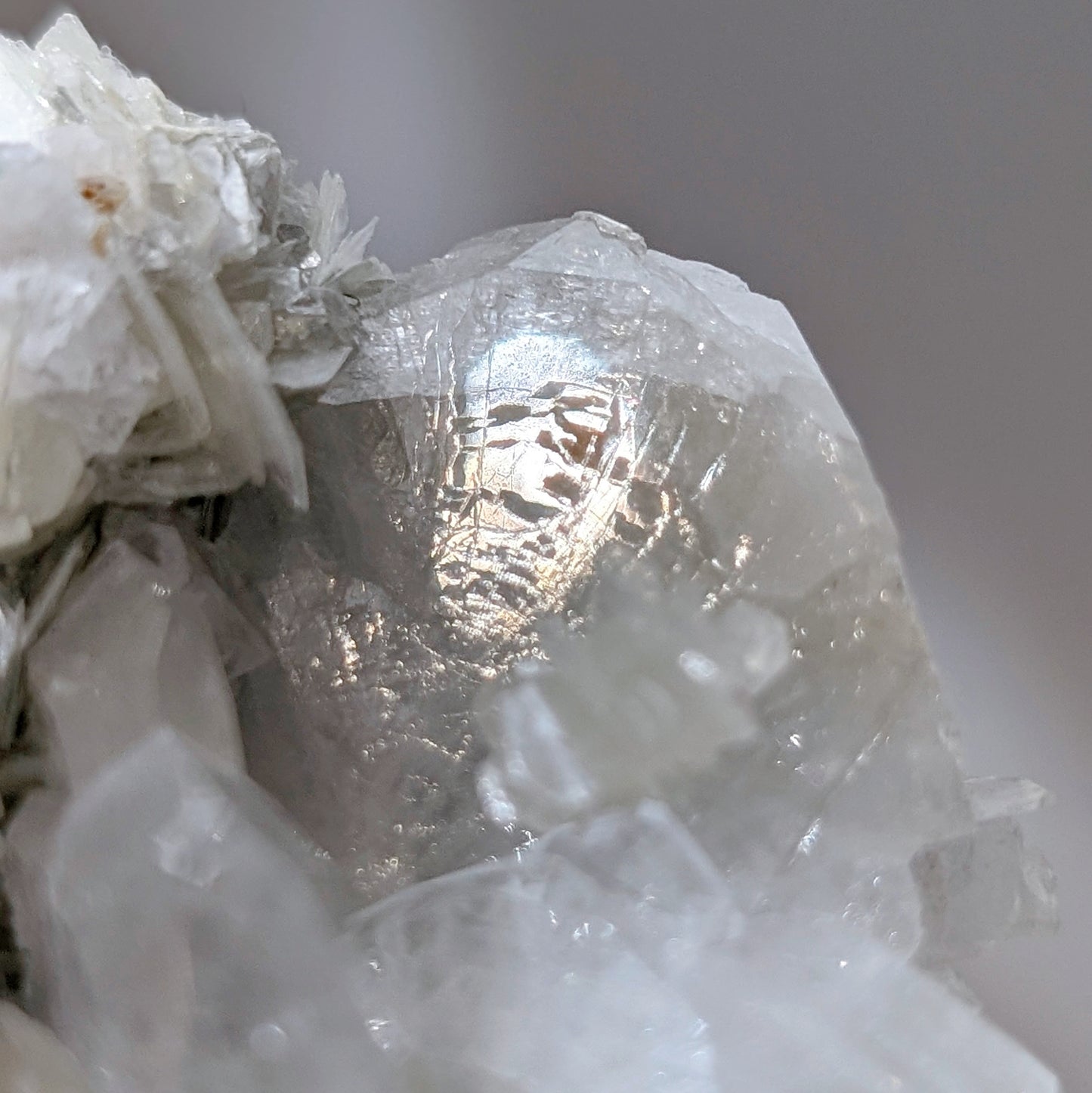 [AQ09] Aquamarine with Silver Mica 雪寶頂海藍寶銀雲母