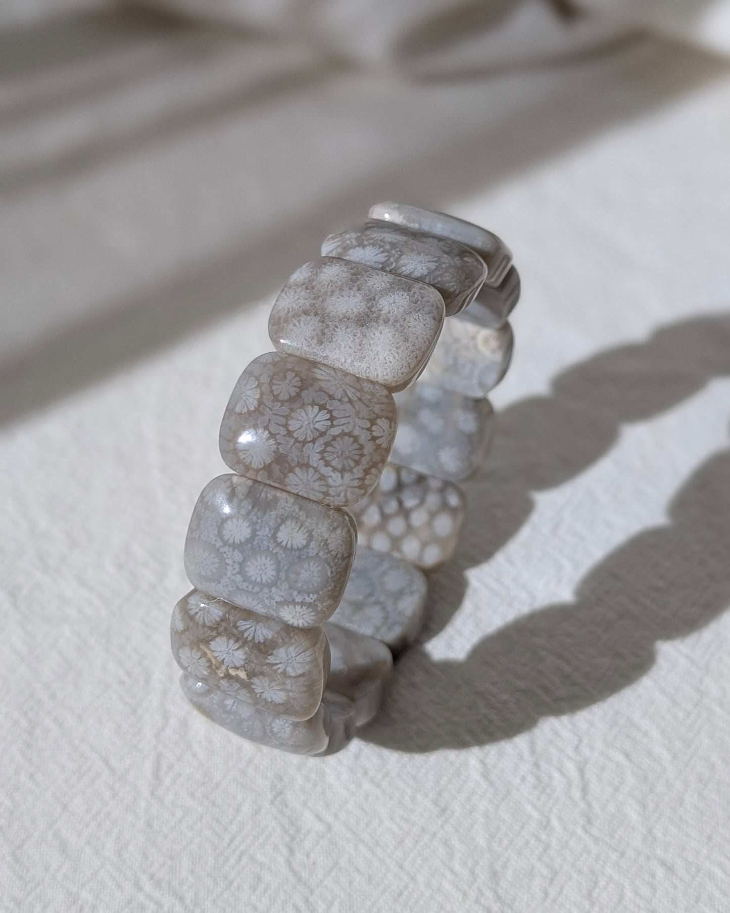 [MBFC01] Fossil Coral Hand band 珊瑚玉手排