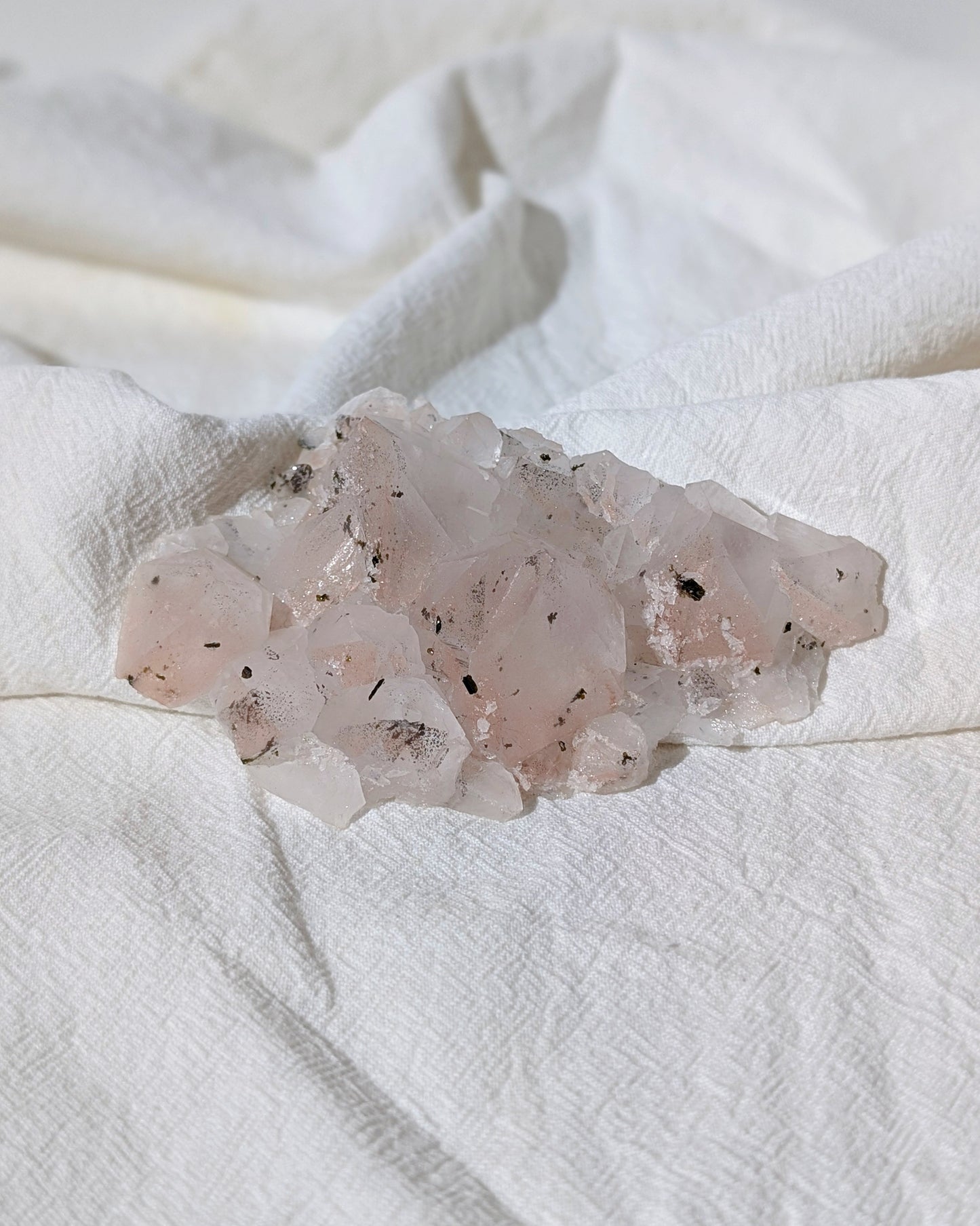 [AY03] Garden Amethyst with Epidote and Hematite (Record keeper) 紫水晶綠簾石赤鐵礦共生