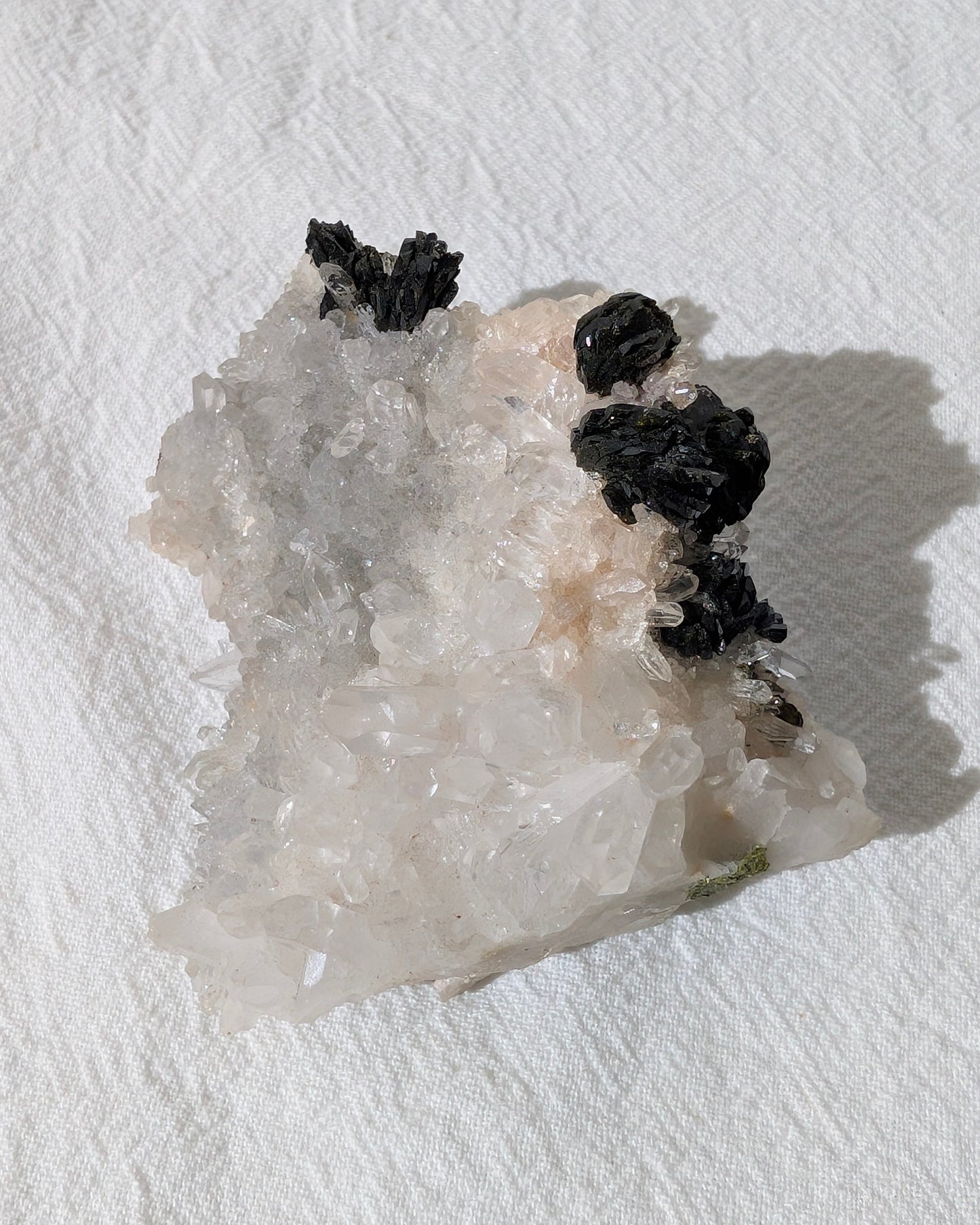 [EP10] Epidote with Clear Quartz 綠簾石水晶共生(花園水晶)