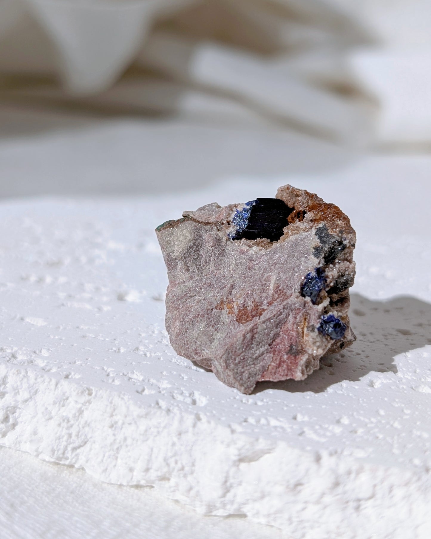[AZ36] Azurite on matrix, Morocco 摩洛哥藍銅礦