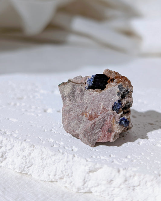 [AZ36] Azurite on matrix, Morocco 摩洛哥藍銅礦