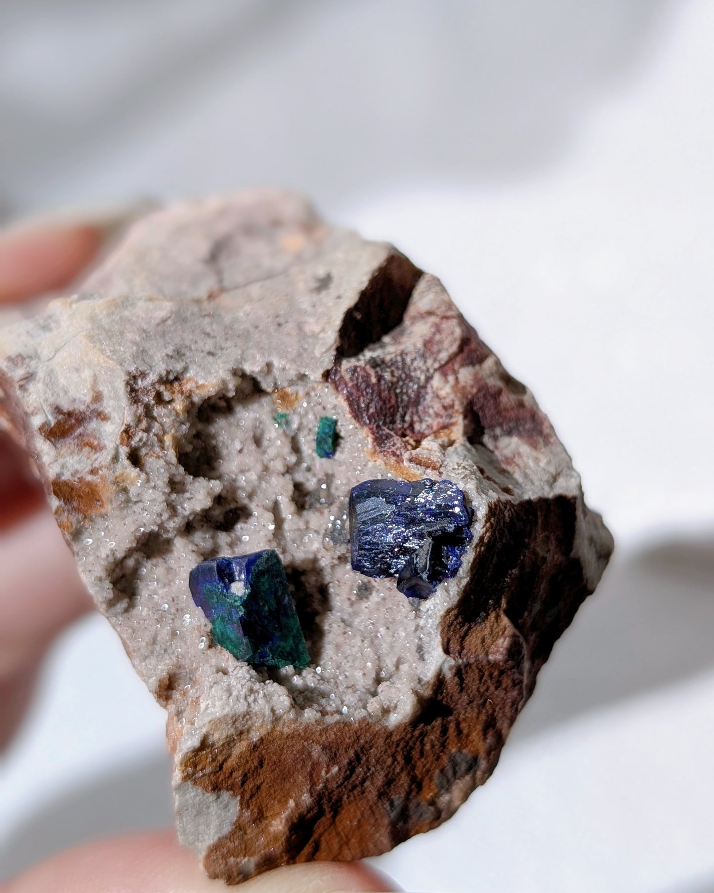 [AZ30] Azurite on matrix, Morocco 摩洛哥藍銅礦