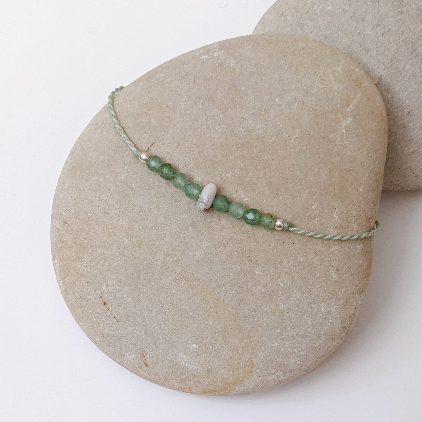 [MMAV01] Fine Line Macrame Bracelet Green Aventurine & Howlite 東陵玉+白松石手繩