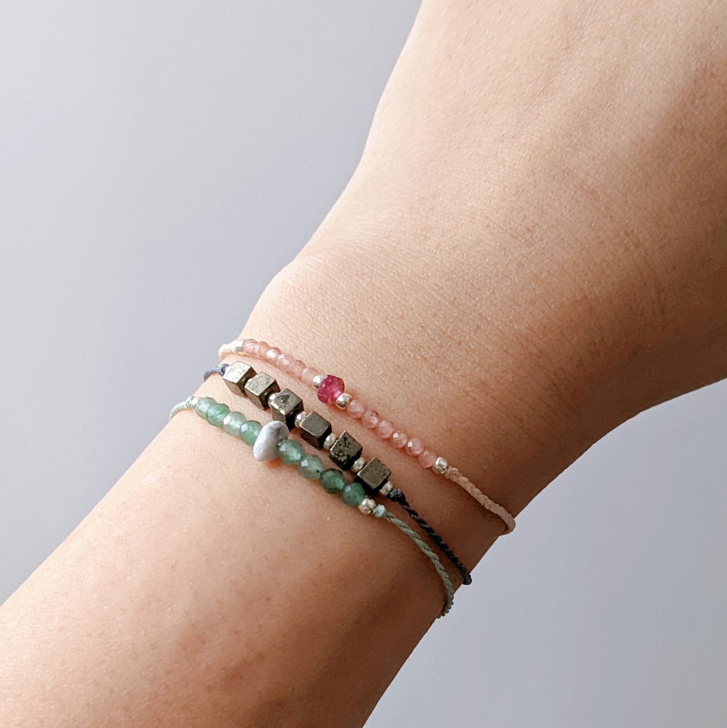 [MMAV01] Fine Line Macrame Bracelet Green Aventurine & Howlite 東陵玉+白松石手繩