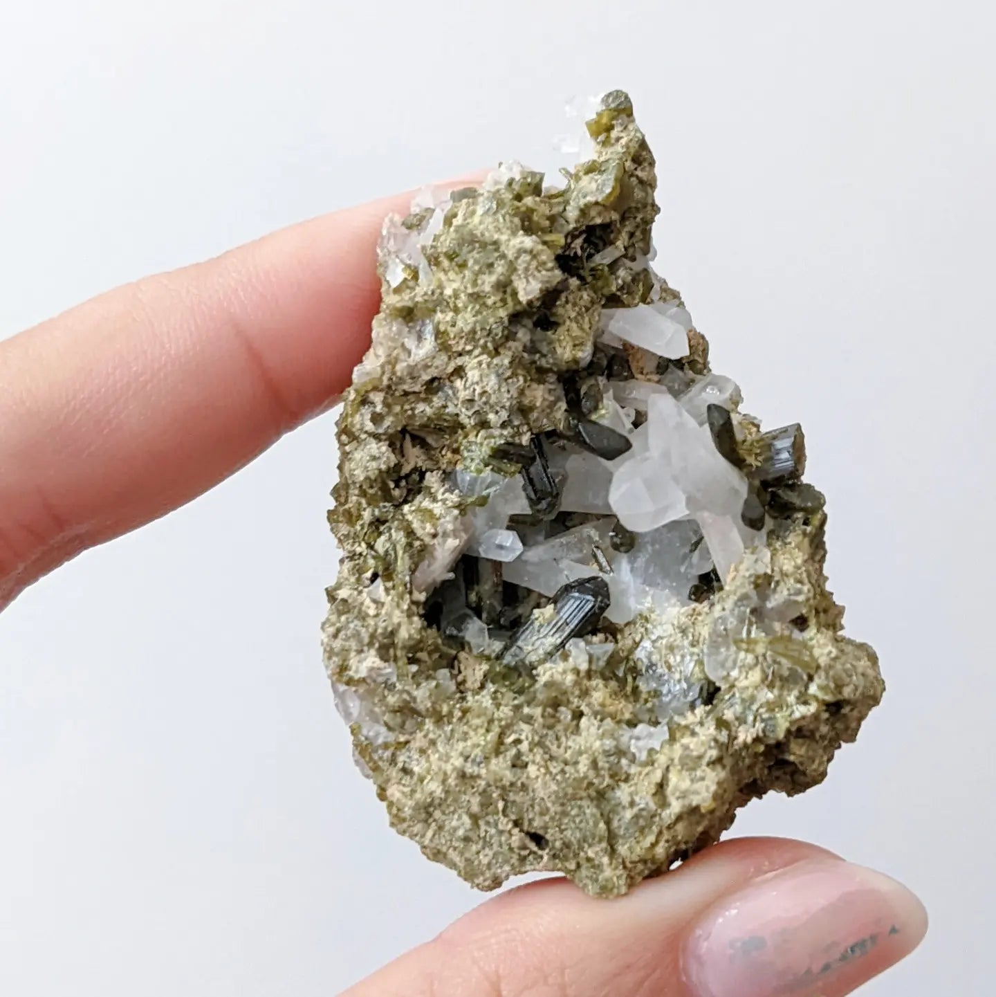 [EP02] Epidote with Quartz 秘魯綠簾石白水晶共生